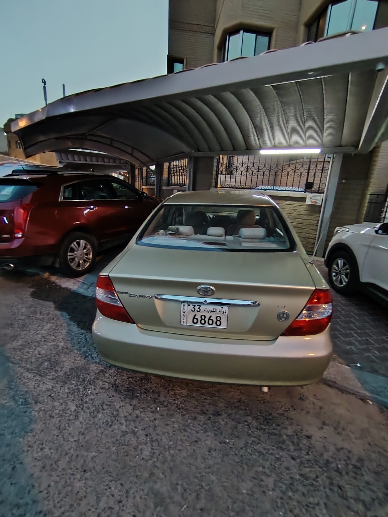 تويتا كاميرى للبيع